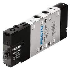 Electro Válvula Marca FESTO Serie CPE18; Tipo Monoestable Vias 5 Posiciones 2 Rango Presion -0.9- 10bar/13- 145Psi Conexion Neumatica  G1/4 Bobina 24VDC      